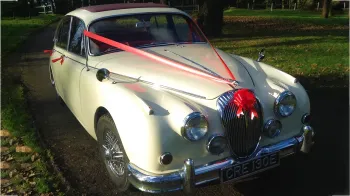 Daimler 250 V8
