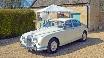 Daimler 250 V8