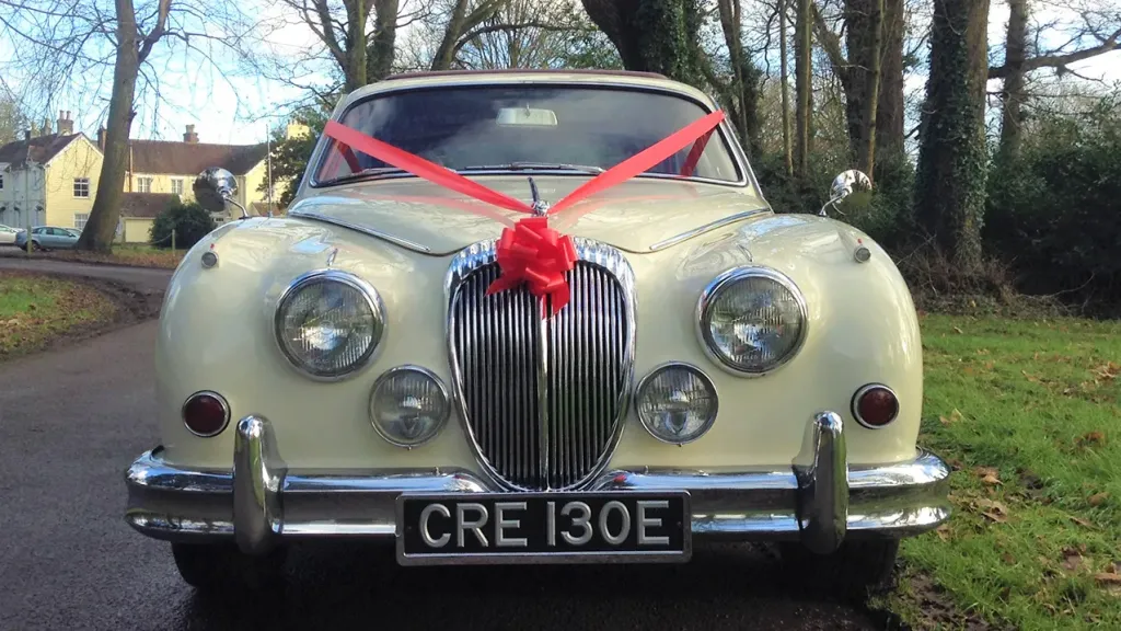 Daimler 250 V8