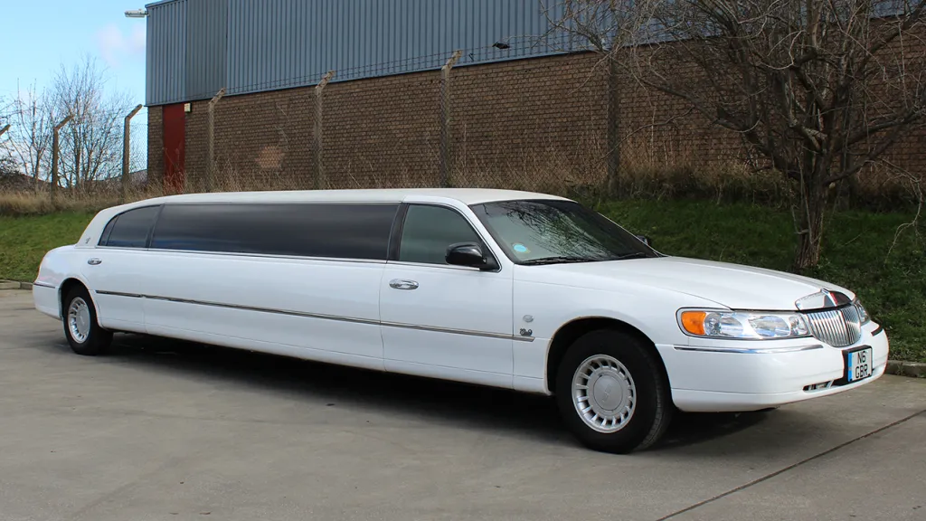 Lincoln 30ft USA Stretched Limousine