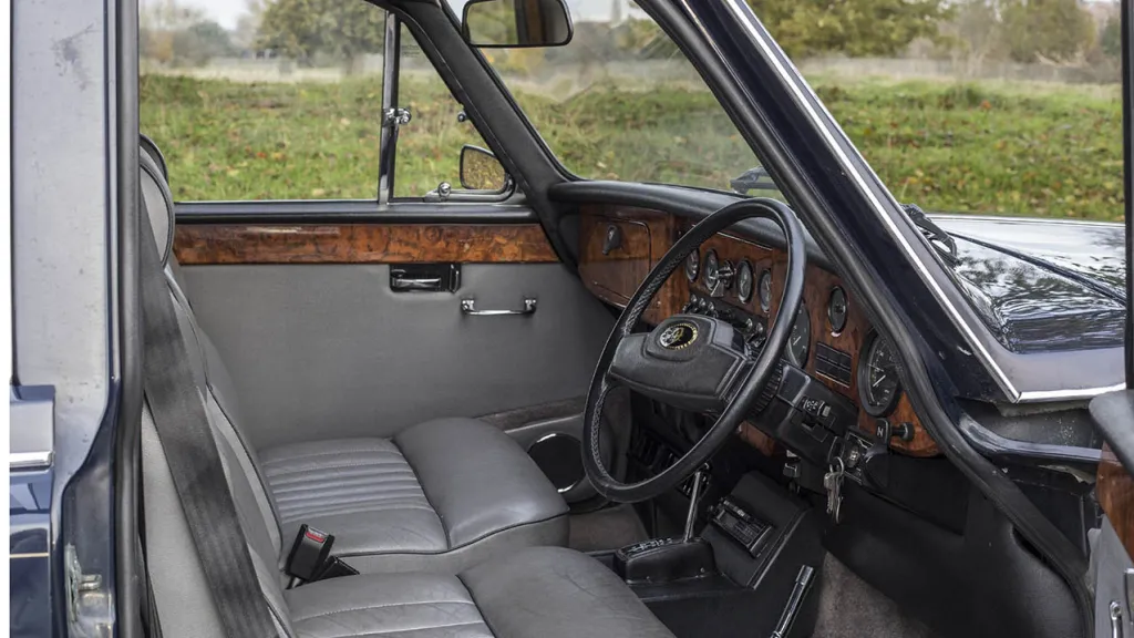 Daimler DS420 Limousine