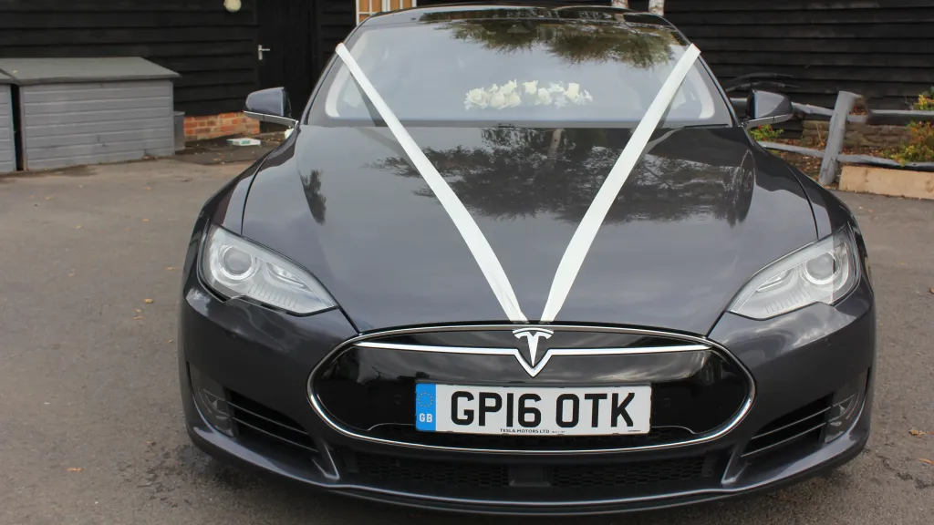 Tesla 'S' 85D