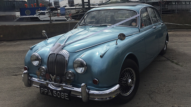 front view of Daimler 250 V8