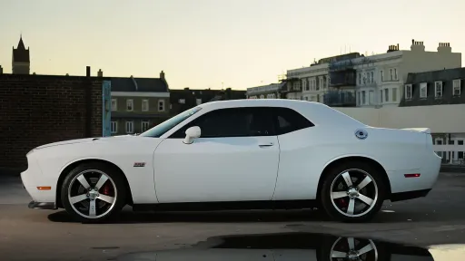 Dodge Challenger 6.4L SRT