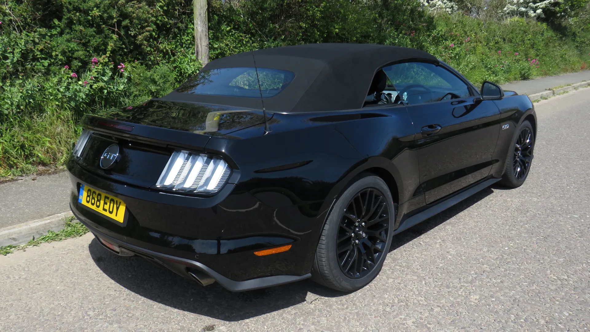Ford Mustang 5.0L V8 GT Convertible