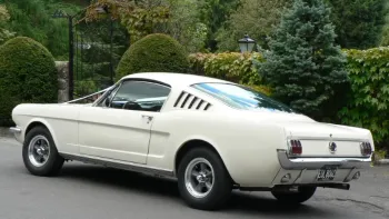 Ford Mustang Fastback V8