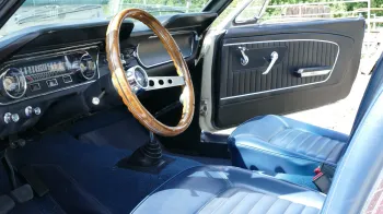 Ford Mustang Fastback V8