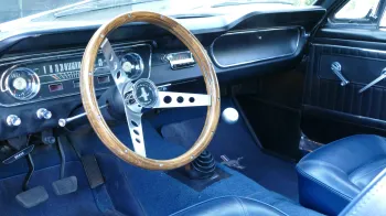 Ford Mustang Fastback V8