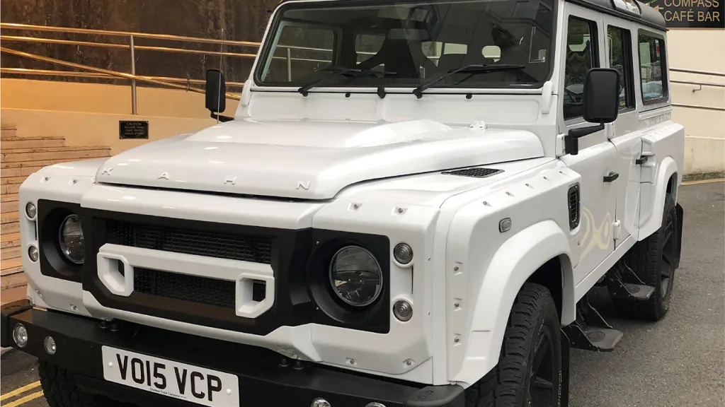 Land Rover Defender 110