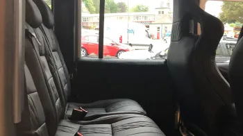 Land Rover Defender 110