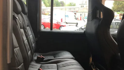 Land Rover Defender 110