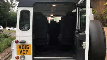 Land Rover Defender 110