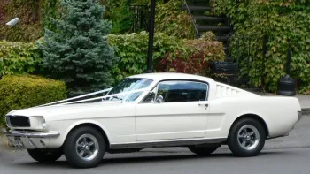 Ford Mustang Fastback V8