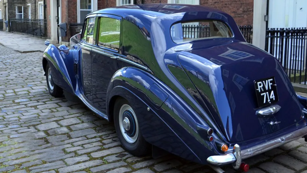 Bentley 'R' Type
