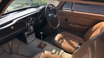 Front driver seating area in Aston Martin DB6