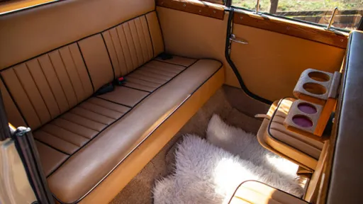 Beauford Convertible LWB