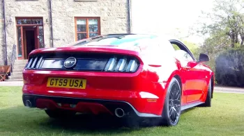 Ford Mustang V8 GT