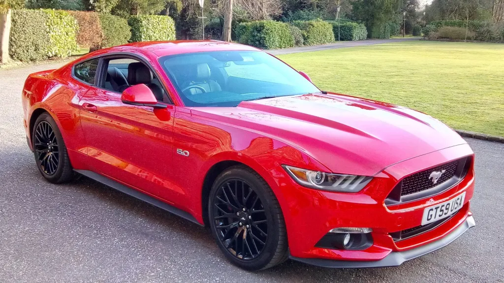 Ford Mustang V8 GT
