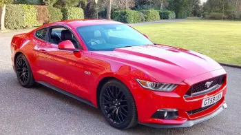 Ford Mustang V8 GT