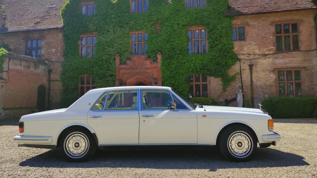 Rolls-Royce Silver Spirit