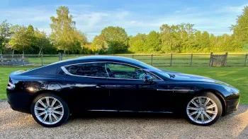 Aston Martin V12 Rapide