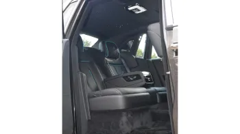 Rolls-Royce Phantom 8 black leather rear interior