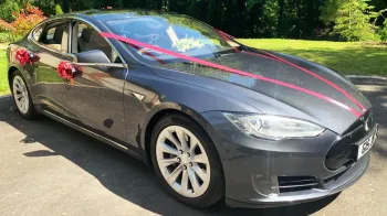 Tesla 'S' 85D