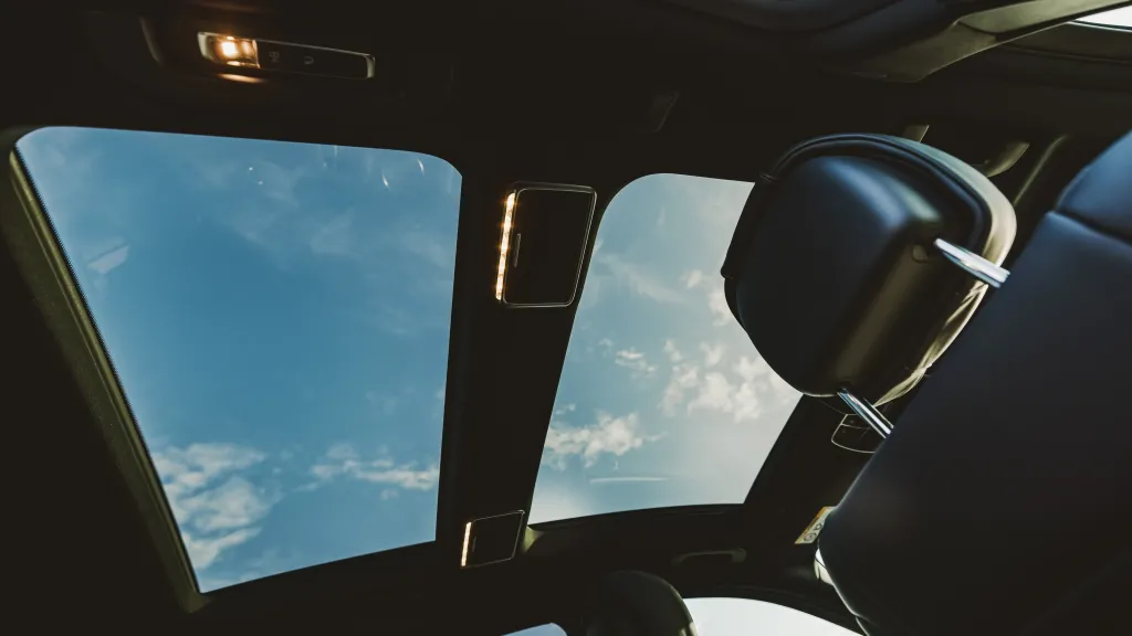 Mercedes S400 LWB dual sunroof
