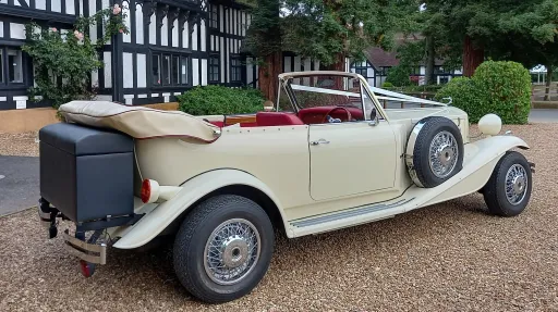 Beauford Convertible