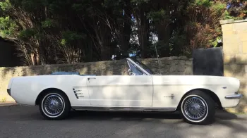 Ford Mustang Convertible V8 4.7 Litre
