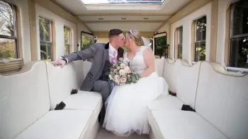 Asquith Mascot Wedding Bus