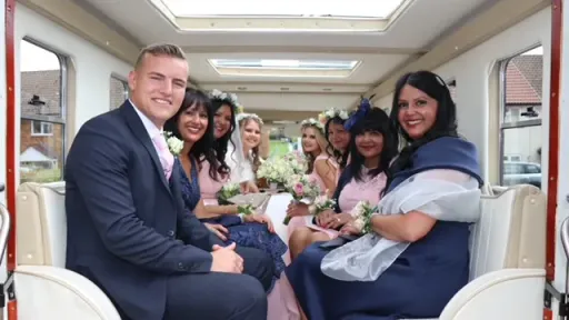 Asquith Mascot Wedding Bus