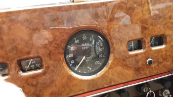7-seater classic limousine