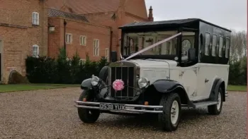 Asquith Mascot Wedding Bus