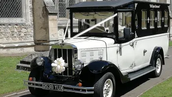 Asquith Mascot Wedding Bus