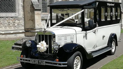Asquith Mascot Wedding Bus