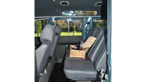 Land Rover 109 Safari