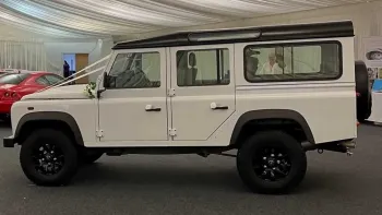 Land Rover Defender 110