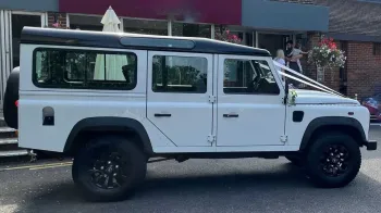 Land Rover Defender 110
