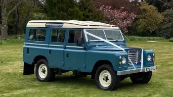 Land Rover 109 Safari