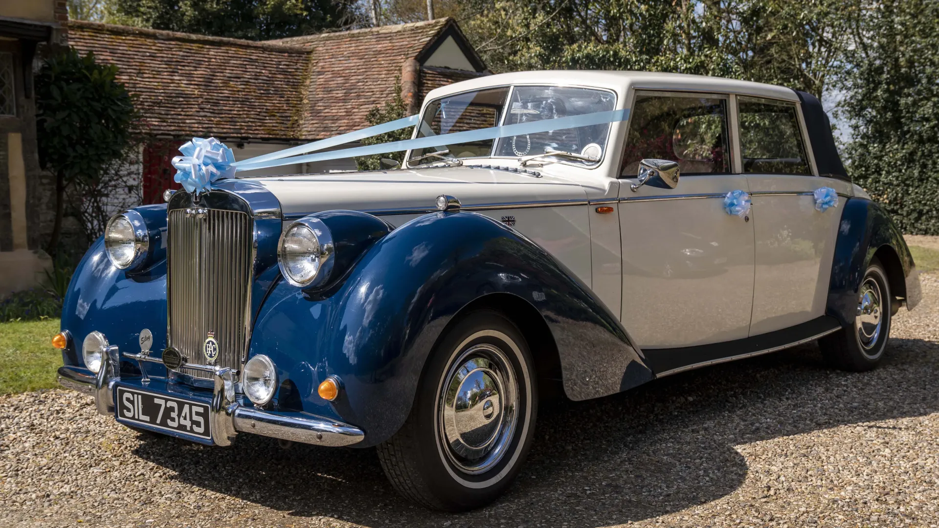 Vintage Royale Windsor Convertible Wedding Car Hire near Colchester