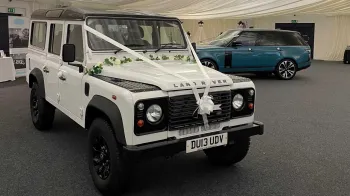 Land Rover Defender 110