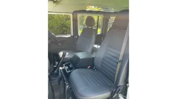 Land Rover Defender 110