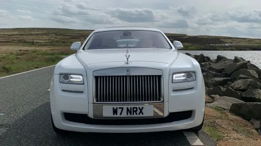 White rolls-Royce