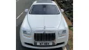 White rolls-Royce