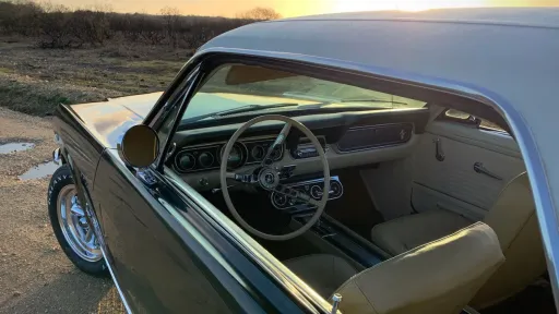Ford Mustang V8 Coupe