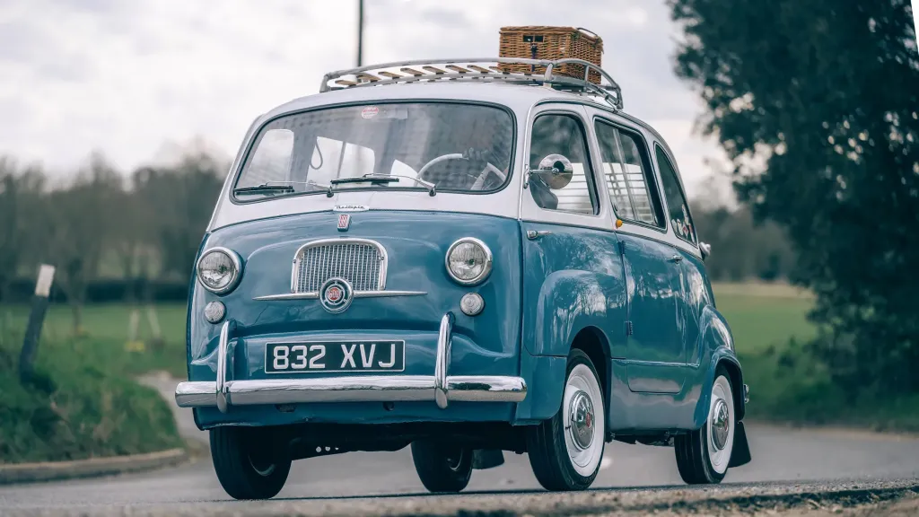 Classic 5 seat italian wedding car for hire in Norfolk