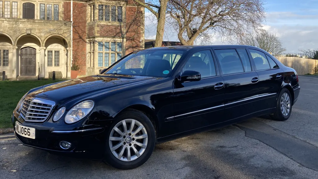 Mercedes-Benz E220 Stretched Limousine