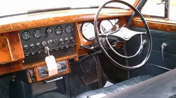 Daimler 250 V8