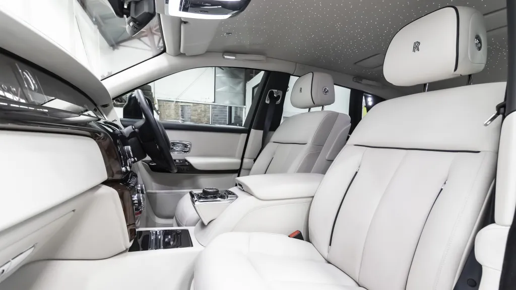 Rolls-Royce Phantom 8